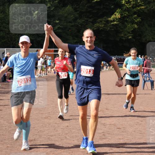 27.09.2026 - 35. Volkslauf durch das schöne Alstertal Strokosch-Dieckow http://msf.ph/oto/10576887 27.09.2026 12:31:17 Ziel 1086, 1649, 2011, 2012, 2013, 2198, 2310 meine-sportfotos.de
