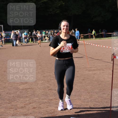 27.09.2026 - 35. Volkslauf durch das schöne Alstertal Strokosch-Dieckow http://msf.ph/oto/10577013 27.09.2026 12:40:03 Ziel 2087, 2100, 2307 meine-sportfotos.de