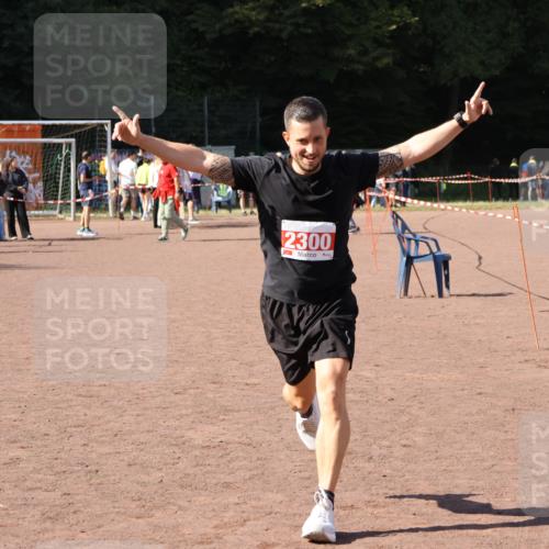 27.09.2026 - 35. Volkslauf durch das schöne Alstertal Strokosch-Dieckow http://msf.ph/oto/10577177 27.09.2026 12:40:20 Ziel 2300 meine-sportfotos.de