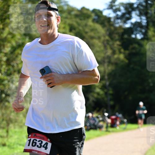 27.09.2026 - 35. Volkslauf durch das schöne Alstertal Dr. Thomas Lammeyer http://msf.ph/oto/10577492 27.09.2026 11:53:04 Laufen 1634 meine-sportfotos.de