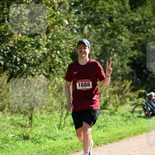 27.09.2026 - 35. Volkslauf durch das schöne Alstertal Dr. Thomas Lammeyer http://msf.ph/oto/10577511 27.09.2026 11:53:29 Laufen 1688 meine-sportfotos.de