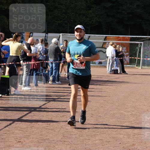 27.09.2026 - 35. Volkslauf durch das schöne Alstertal Strokosch-Dieckow http://msf.ph/oto/10577707 27.09.2026 12:43:15 Ziel 2487 meine-sportfotos.de