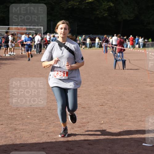 27.09.2026 - 35. Volkslauf durch das schöne Alstertal Strokosch-Dieckow http://msf.ph/oto/10577722 27.09.2026 12:32:27 Ziel 2008, 2197, 2361 meine-sportfotos.de