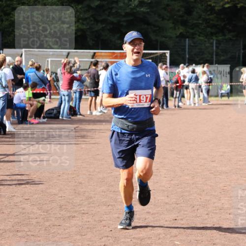 27.09.2026 - 35. Volkslauf durch das schöne Alstertal Strokosch-Dieckow http://msf.ph/oto/10577743 27.09.2026 12:32:34 Ziel 2197 meine-sportfotos.de