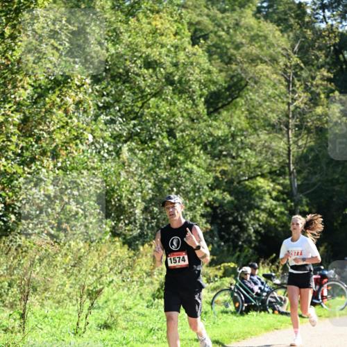 27.09.2026 - 35. Volkslauf durch das schöne Alstertal Dr. Thomas Lammeyer http://msf.ph/oto/10577791 27.09.2026 11:55:28 Laufen 1574, 2977 meine-sportfotos.de