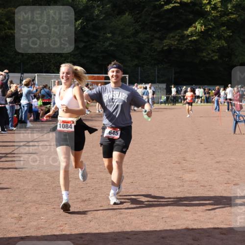 27.09.2026 - 35. Volkslauf durch das schöne Alstertal Strokosch-Dieckow http://msf.ph/oto/10577974 27.09.2026 12:32:50 Ziel 1084, 1645, 2244, 2305, 2338 meine-sportfotos.de