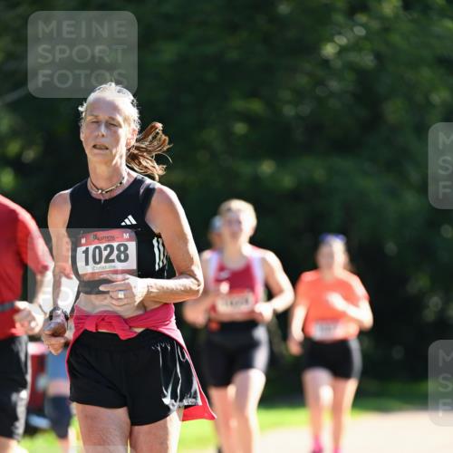 27.09.2026 - 35. Volkslauf durch das schöne Alstertal Dr. Thomas Lammeyer http://msf.ph/oto/10578018 27.09.2026 11:57:23 Laufen 1028 meine-sportfotos.de