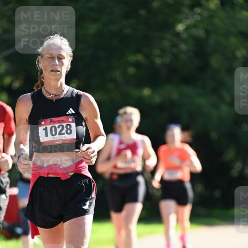 27.09.2026 - 35. Volkslauf durch das schöne Alstertal Dr. Thomas Lammeyer http://msf.ph/oto/10578019 27.09.2026 11:57:23 Laufen 1028 meine-sportfotos.de