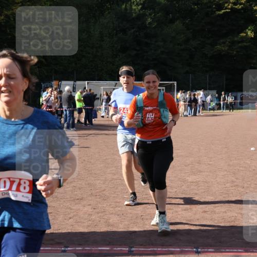 27.09.2026 - 35. Volkslauf durch das schöne Alstertal Strokosch-Dieckow http://msf.ph/oto/10578038 27.09.2026 12:43:37 Ziel 2078, 2337, 2432 meine-sportfotos.de