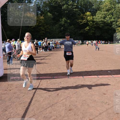 27.09.2026 - 35. Volkslauf durch das schöne Alstertal Strokosch-Dieckow http://msf.ph/oto/10578046 27.09.2026 12:32:51 Ziel 1084, 1645, 2305, 2338 meine-sportfotos.de