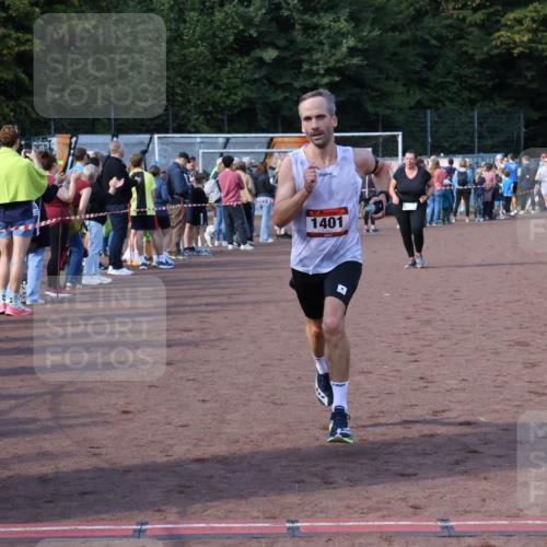 27.09.2026 - 35. Volkslauf durch das schöne Alstertal Strokosch-Dieckow http://msf.ph/oto/10578126 27.09.2026 11:19:34 Ziel 1401, 3022, 3150, 3164 meine-sportfotos.de