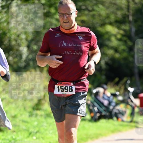 27.09.2026 - 35. Volkslauf durch das schöne Alstertal Dr. Thomas Lammeyer http://msf.ph/oto/10578148 27.09.2026 11:58:35 Laufen 1598 meine-sportfotos.de