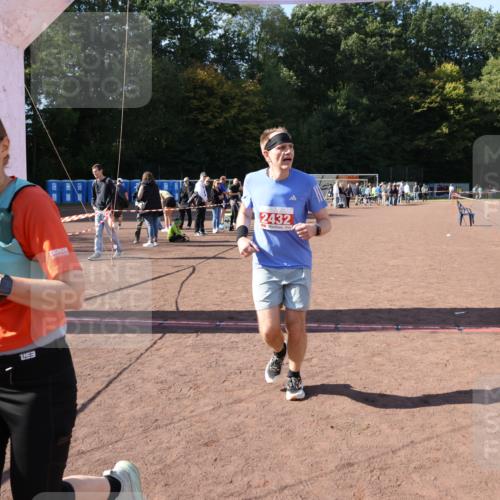 27.09.2026 - 35. Volkslauf durch das schöne Alstertal Strokosch-Dieckow http://msf.ph/oto/10578160 27.09.2026 12:43:39 Ziel 2337, 2432 meine-sportfotos.de