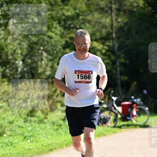 27.09.2026 - 35. Volkslauf durch das schöne Alstertal Dr. Thomas Lammeyer http://msf.ph/oto/10578168 27.09.2026 11:58:59 Laufen 1566 meine-sportfotos.de