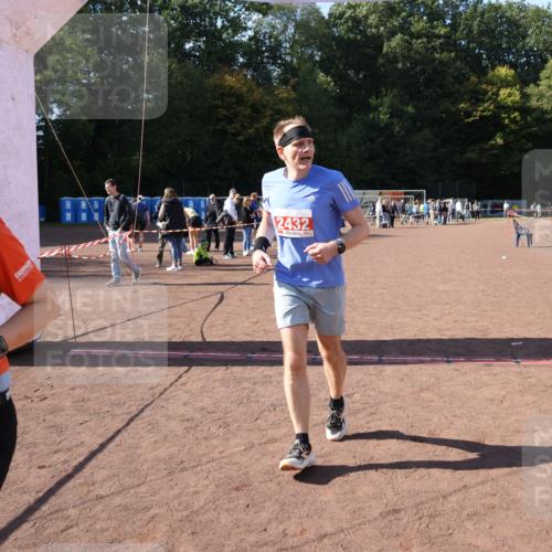 27.09.2026 - 35. Volkslauf durch das schöne Alstertal Strokosch-Dieckow http://msf.ph/oto/10578176 27.09.2026 12:43:39 Ziel 2337, 2432 meine-sportfotos.de