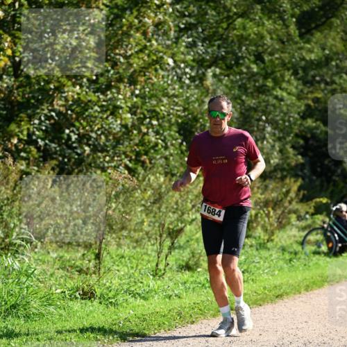 27.09.2026 - 35. Volkslauf durch das schöne Alstertal Dr. Thomas Lammeyer http://msf.ph/oto/10578336 27.09.2026 12:00:04 Laufen 42, 195, 1684 meine-sportfotos.de