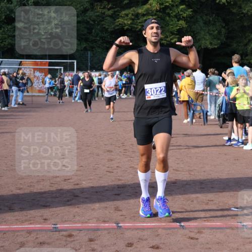 27.09.2026 - 35. Volkslauf durch das schöne Alstertal Strokosch-Dieckow http://msf.ph/oto/10578601 27.09.2026 11:19:30 Ziel 1401, 3022, 3150, 3164, 3345, 3346 meine-sportfotos.de