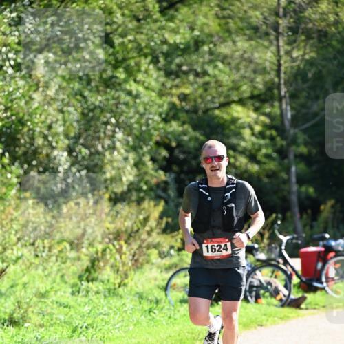 27.09.2026 - 35. Volkslauf durch das schöne Alstertal Dr. Thomas Lammeyer http://msf.ph/oto/10578616 27.09.2026 12:02:02 Laufen 1624 meine-sportfotos.de