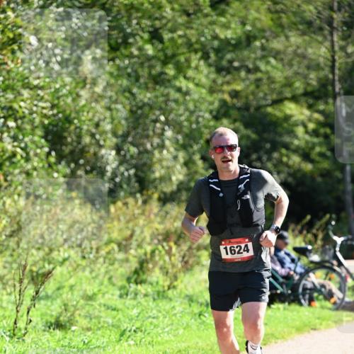 27.09.2026 - 35. Volkslauf durch das schöne Alstertal Dr. Thomas Lammeyer http://msf.ph/oto/10578620 27.09.2026 12:02:03 Laufen 1624 meine-sportfotos.de