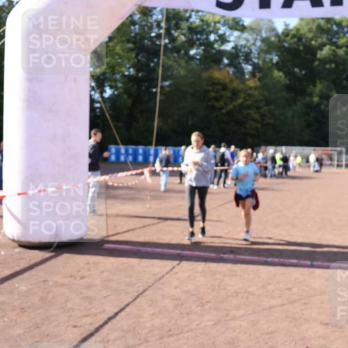 27.09.2026 - 35. Volkslauf durch das schöne Alstertal Strokosch-Dieckow http://msf.ph/oto/10578723 27.09.2026 12:44:38 Ziel 2281, 2954 meine-sportfotos.de