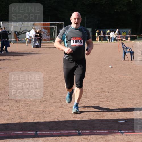 27.09.2026 - 35. Volkslauf durch das schöne Alstertal Strokosch-Dieckow http://msf.ph/oto/10578976 27.09.2026 12:46:01 Ziel 1656 meine-sportfotos.de