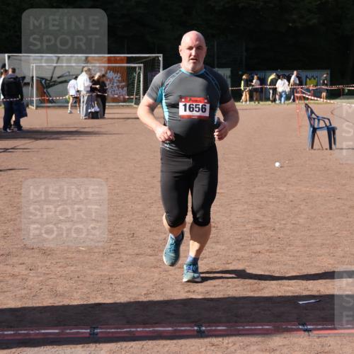 27.09.2026 - 35. Volkslauf durch das schöne Alstertal Strokosch-Dieckow http://msf.ph/oto/10578980 27.09.2026 12:46:01 Ziel 1656 meine-sportfotos.de