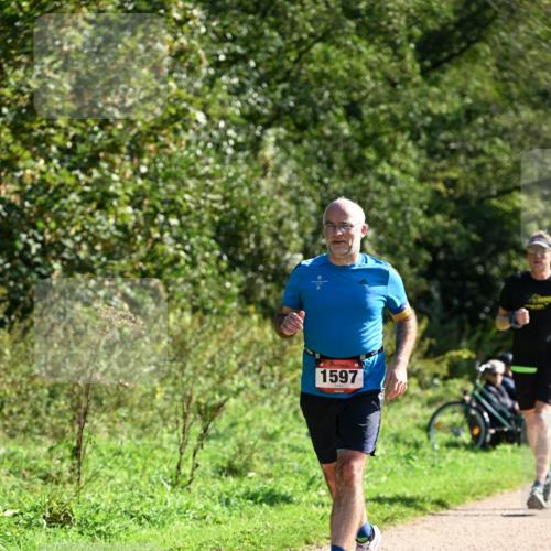 27.09.2026 - 35. Volkslauf durch das schöne Alstertal Dr. Thomas Lammeyer http://msf.ph/oto/10579135 27.09.2026 12:06:11 Laufen 1597 meine-sportfotos.de