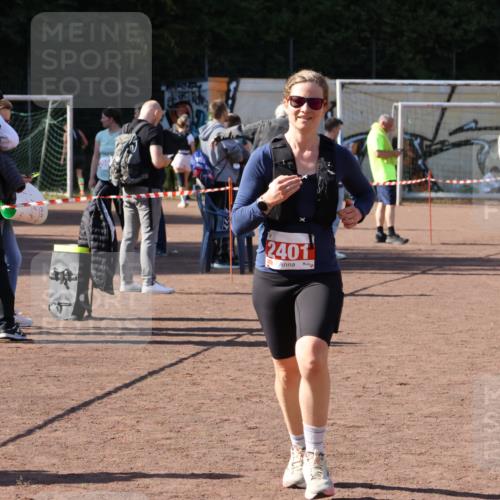 27.09.2026 - 35. Volkslauf durch das schöne Alstertal Strokosch-Dieckow http://msf.ph/oto/10579193 27.09.2026 12:47:57 Ziel 2401 meine-sportfotos.de
