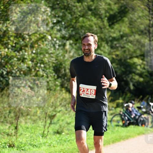 27.09.2026 - 35. Volkslauf durch das schöne Alstertal Dr. Thomas Lammeyer http://msf.ph/oto/10579313 27.09.2026 12:07:55 Laufen 2349 meine-sportfotos.de