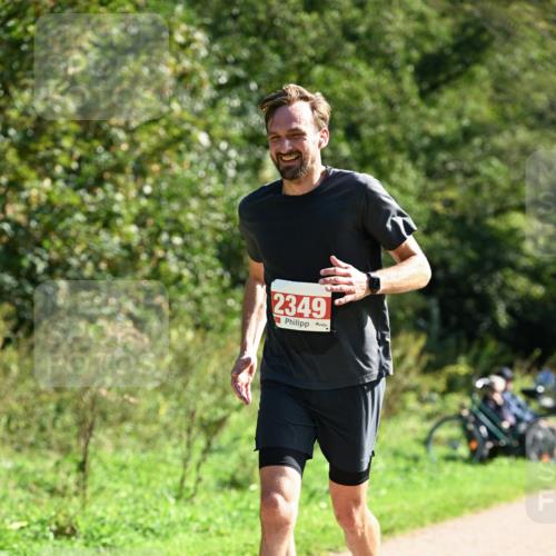 27.09.2026 - 35. Volkslauf durch das schöne Alstertal Dr. Thomas Lammeyer http://msf.ph/oto/10579314 27.09.2026 12:07:56 Laufen 2349 meine-sportfotos.de