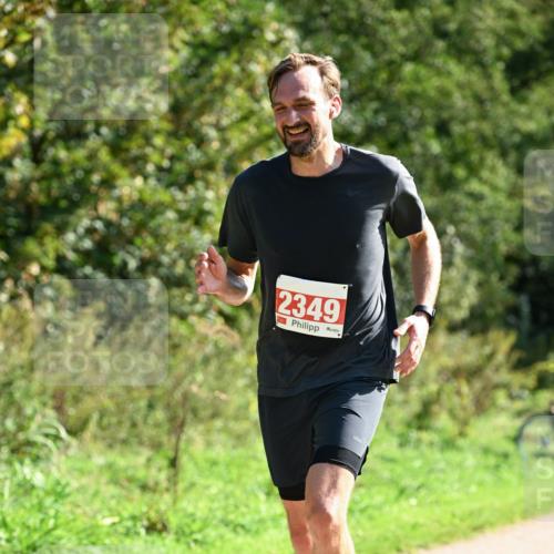 27.09.2026 - 35. Volkslauf durch das schöne Alstertal Dr. Thomas Lammeyer http://msf.ph/oto/10579317 27.09.2026 12:07:56 Laufen 2349 meine-sportfotos.de