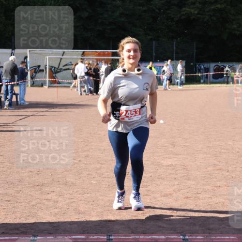 27.09.2026 - 35. Volkslauf durch das schöne Alstertal Strokosch-Dieckow http://msf.ph/oto/10579354 27.09.2026 12:49:01 Ziel 2453 meine-sportfotos.de