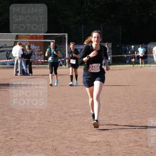 27.09.2026 - 35. Volkslauf durch das schöne Alstertal Strokosch-Dieckow http://msf.ph/oto/10579400 27.09.2026 12:49:35 Ziel 2488 meine-sportfotos.de