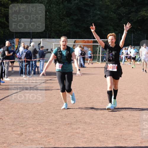 27.09.2026 - 35. Volkslauf durch das schöne Alstertal Strokosch-Dieckow http://msf.ph/oto/10579434 27.09.2026 12:49:42 Ziel 2161, 2181, 2188 meine-sportfotos.de