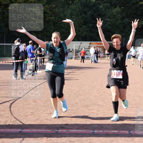 27.09.2026 - 35. Volkslauf durch das schöne Alstertal Strokosch-Dieckow http://msf.ph/oto/10579535 27.09.2026 12:49:44 Ziel 2161, 2181, 2188 meine-sportfotos.de