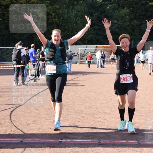 27.09.2026 - 35. Volkslauf durch das schöne Alstertal Strokosch-Dieckow http://msf.ph/oto/10579545 27.09.2026 12:49:44 Ziel 2161, 2181, 2188 meine-sportfotos.de