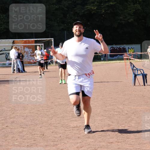 27.09.2026 - 35. Volkslauf durch das schöne Alstertal Strokosch-Dieckow http://msf.ph/oto/10579579 27.09.2026 12:49:50 Ziel 1651, 2181 meine-sportfotos.de