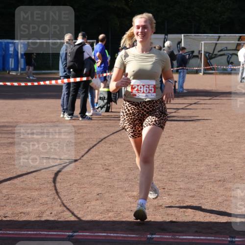 27.09.2026 - 35. Volkslauf durch das schöne Alstertal Strokosch-Dieckow http://msf.ph/oto/10579728 27.09.2026 12:50:14 Ziel 2965 meine-sportfotos.de