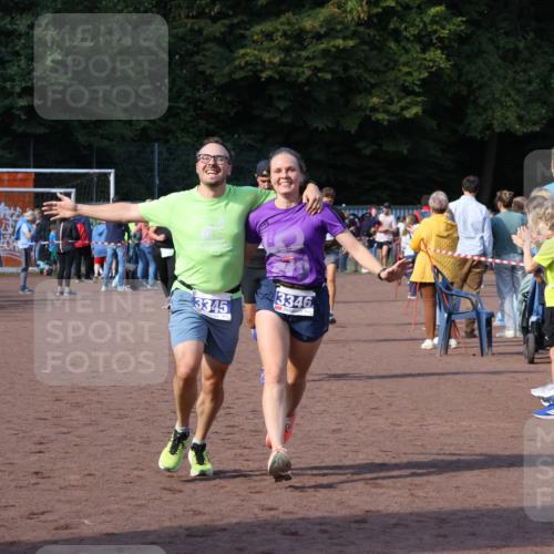 27.09.2026 - 35. Volkslauf durch das schöne Alstertal Strokosch-Dieckow http://msf.ph/oto/10579733 27.09.2026 11:19:26 Ziel 1401, 3022, 3150, 3164, 3305, 3345, 3346, 3418 meine-sportfotos.de