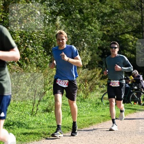 27.09.2026 - 35. Volkslauf durch das schöne Alstertal Dr. Thomas Lammeyer http://msf.ph/oto/10579819 27.09.2026 12:11:28 Laufen 2496, 2497 meine-sportfotos.de