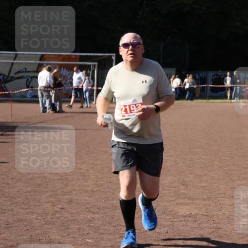 27.09.2026 - 35. Volkslauf durch das schöne Alstertal Strokosch-Dieckow http://msf.ph/oto/10579840 27.09.2026 12:52:35 Ziel 2193 meine-sportfotos.de