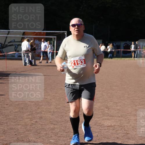 27.09.2026 - 35. Volkslauf durch das schöne Alstertal Strokosch-Dieckow http://msf.ph/oto/10579843 27.09.2026 12:52:36 Ziel 2193 meine-sportfotos.de