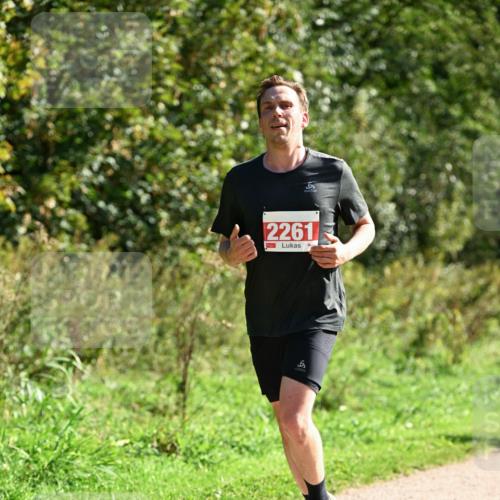 27.09.2026 - 35. Volkslauf durch das schöne Alstertal Dr. Thomas Lammeyer http://msf.ph/oto/10579874 27.09.2026 12:11:41 Laufen 2261 meine-sportfotos.de