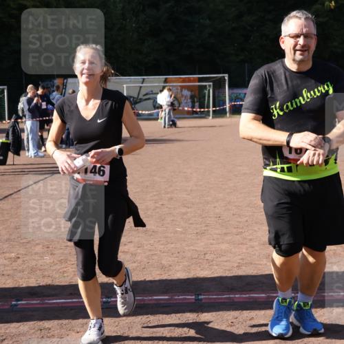 27.09.2026 - 35. Volkslauf durch das schöne Alstertal Strokosch-Dieckow http://msf.ph/oto/10579915 27.09.2026 12:53:10 Ziel 1146, 1675 meine-sportfotos.de