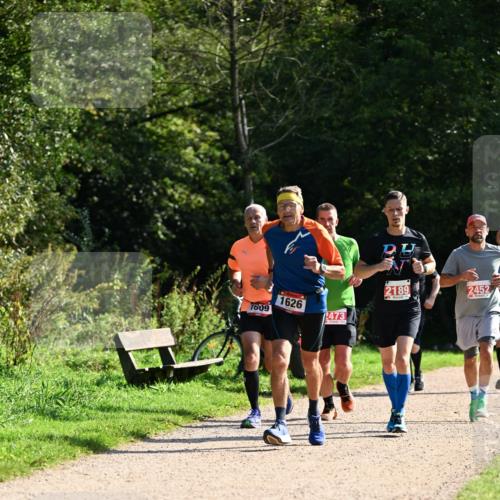 27.09.2026 - 35. Volkslauf durch das schöne Alstertal Dr. Thomas Lammeyer http://msf.ph/oto/10579949 27.09.2026 12:12:24 Laufen 2189, 2452, 1626, 1609, 2473 meine-sportfotos.de