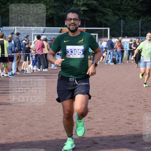 27.09.2026 - 35. Volkslauf durch das schöne Alstertal Strokosch-Dieckow http://msf.ph/oto/10580019 27.09.2026 11:19:24 Ziel 3022, 3150, 3305, 3345, 3346, 3418 meine-sportfotos.de