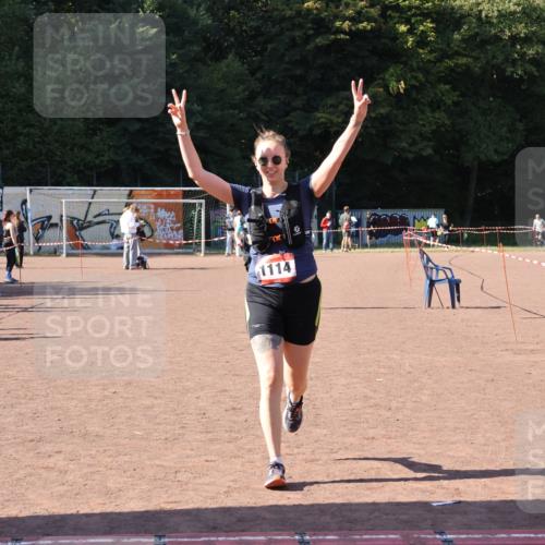 27.09.2026 - 35. Volkslauf durch das schöne Alstertal Strokosch-Dieckow http://msf.ph/oto/10580031 27.09.2026 12:53:34 Ziel 1111, 1114, 2356 meine-sportfotos.de