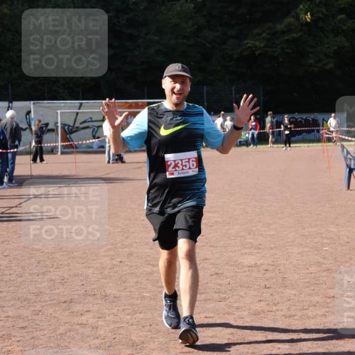 27.09.2026 - 35. Volkslauf durch das schöne Alstertal Strokosch-Dieckow http://msf.ph/oto/10580071 27.09.2026 12:53:40 Ziel 2356 meine-sportfotos.de