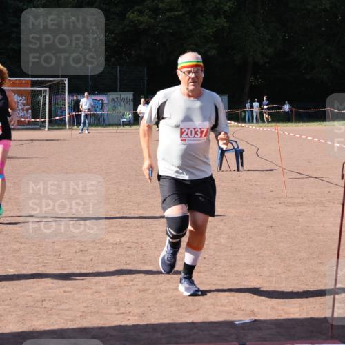 27.09.2026 - 35. Volkslauf durch das schöne Alstertal Strokosch-Dieckow http://msf.ph/oto/10580148 27.09.2026 12:54:01 Ziel 2037, 2163, 2966 meine-sportfotos.de