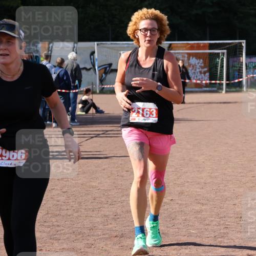 27.09.2026 - 35. Volkslauf durch das schöne Alstertal Strokosch-Dieckow http://msf.ph/oto/10580163 27.09.2026 12:54:03 Ziel 2037, 2163, 2966 meine-sportfotos.de
